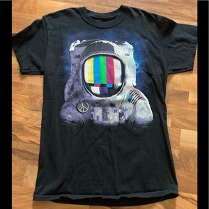 Liquid Blue graphic t shirt